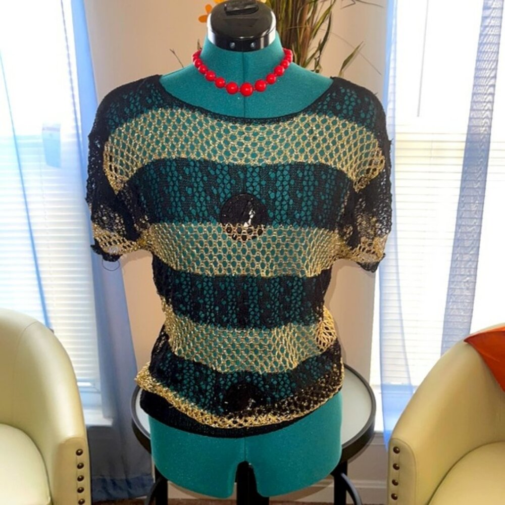 Flam Mode | Black & Gold Netted Top